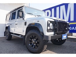 ランドローバー ディフェンダー 110SE　新車並行車　BLACK　PACK 110SE　本国新車並行　左ハンドル　6MT