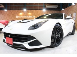 フェラーリ F12ベルリネッタ F1 DCT 