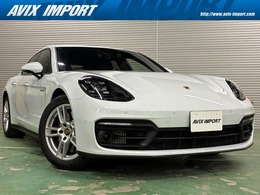 ポルシェ パナメーラ 4 Eハイブリッド PDK 4WD 後期型 右H正規D車 スポクロ 黒/ボルド-レ