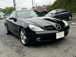 メルセデス・ベンツ SLKクラス SLK350 ・ハーマンカードン・黒革・シートヒーター