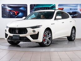 マセラティ レヴァンテ ディーゼル 4WD 認定保証2年 パノラマサンルーフ 茶革 harm