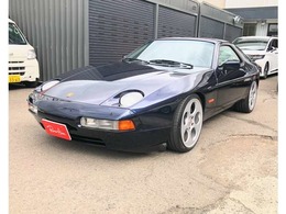 ポルシェ 928 S4 