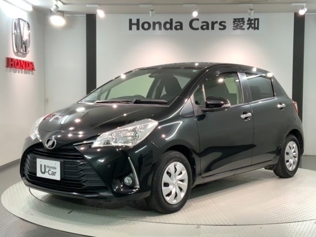 全国納車可 第三者機関証明書付 1年保証 純正ナビ TV 衝突軽減B ETC 横滑り防止 スマ-トキ- スペアキ- 盗難防止装置 整備記録簿装備のトヨタのヴィッツ FセーフティーエディションII入庫！