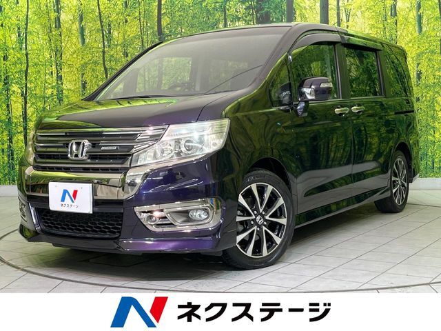 バックカメラ　禁煙車　ハーフレザーシート　スマートキー　HIDヘッド
