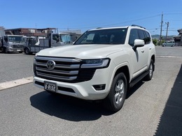 トヨタ ランドクルーザー300 3.5 AX 4WD サンルーフ　電動デフロック　寒冷地仕様