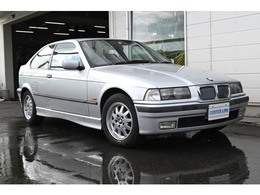 BMW 3シリーズコンパクト 318ti セレクション レザーシートシートヒーター・サンルーフ