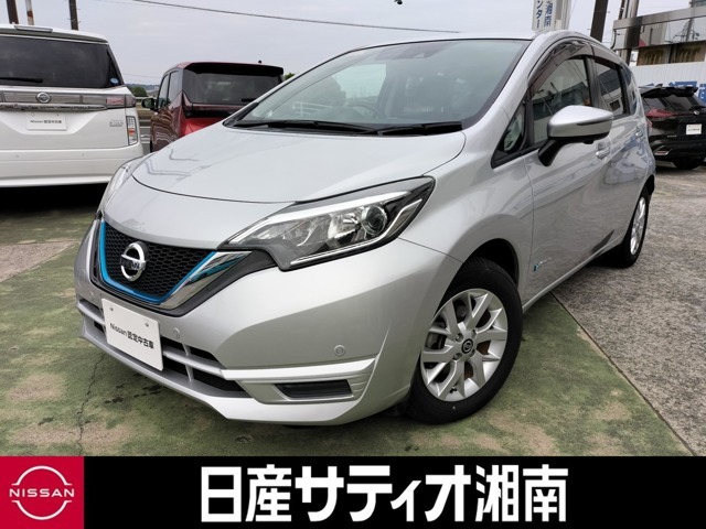 ブリリアントシルバーのノート e-POWER　人気です。