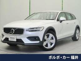 ボルボ V60クロスカントリー T5 AWD 4WD 純正ナビ 360°カメラ 白革 シートヒーター