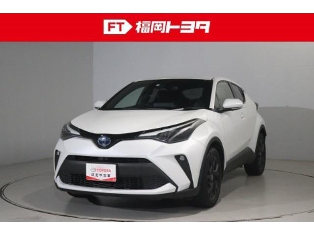 ディスプレイオーディオ、パノラミックビューモニター、ワンオーナー、シートヒーター、クルーズコントロール、ETC、衝突被害軽減システムが付いた安心のC-HR HEV！！
