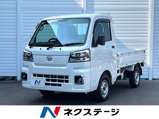 4WD　MT車　衝突被害軽減システム　LEDヘッドライト　オートライト