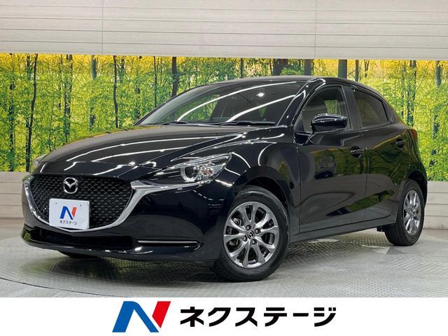 純正ナビ　衝突軽減装置　バックカメラ　Bluetooth　オートエアコン