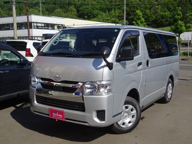 令和7年式　トヨタ　ハイエースバン　DX　GLパッケージ4WD　四駆でございます！　支払い総額に名義変更、車両整備、などの手数料込みとなっております。詳しくはお見積依頼よりお問い合わせください。