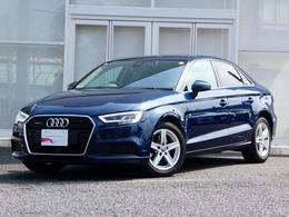 アウディ A3セダン 40 TFSI クワトロ 4WD LED
