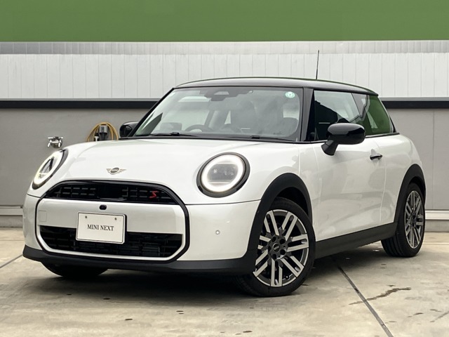 MINI クーパーS　3ドア　ナノクホワイト　デモレンタ入庫しました！