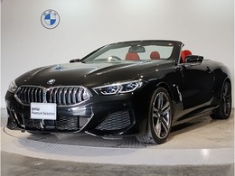 BMW 8シリーズカブリオレ 840i Mスポーツ 認定保付フィオナレッドレザACCHUD純正ナビ