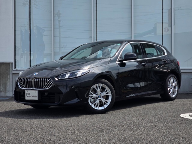 この度は弊社認定中古車をご覧いただき誠にありがとうございます。弊社はBMW 正規ディーラーですので遠方のお客様も安心してご購入下さい。ご不明な点がございましたらお気軽にお申し付けください。