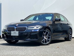 BMW 5シリーズ 530e Mスポーツ 新車保証継承 黒革 電動トランク 19AW 禁煙