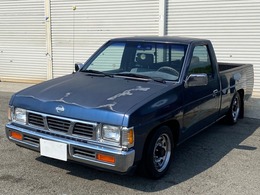 米国日産 ダットサン トラック サンルーフ・MT5速