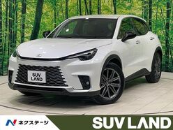 R6　トヨタ　レクサス　LBX