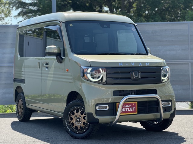 ☆R3年 N-VAN+スタイル ファンターボ4WD入庫しました♪人気色ガーデングリーンM♪XTREMEJアルミやリフトアップのカスタムがされた当店オススメのお車です♪是非大切な一台にご検討くださいませ♪