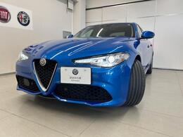 アルファ　ロメオ ジュリア 2.0 ターボ Q4 ヴェローチェ 4WD 