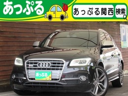 アウディ SQ5 3.0 4WD 禁煙車　サンルーフ　黒本革シート