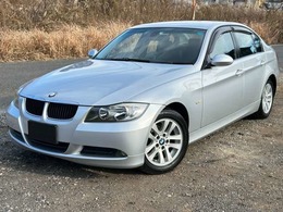 BMW 3シリーズ 320i アルミホイールワンオーナー