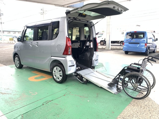 タント　スローパー入荷　距離は1400Kmで少なく、綺麗な車です