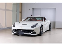 フェラーリ F12ベルリネッタ F1 DCT 認定中古車BiancoAvusインテリアRosso