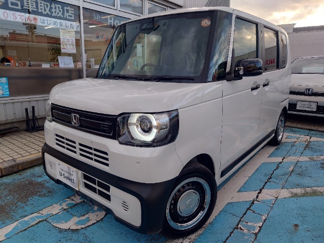 当社試乗車、業務車のN-BOXジョイ（ターボ ）が入庫です。内外装ともにきれいなお車で、ギャザズ9インチメモリーナビ　Bluetooth　ETC　Rカメラ　等装着しております！