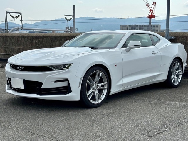 私たちは、お客様のこだわりに合ったお車をご提案します。ジースクエア＝車のあるライフスタイルを演出するセレクトショップです。