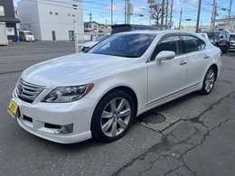 レクサス LSハイブリッド 600h バージョンU Iパッケージ 4WD ナビ　アルミ　バックカメラ　サンルーフ