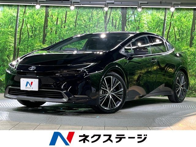 ガラスルーフ　全周囲カメラ　100V電源　レーダークルーズ　禁煙車