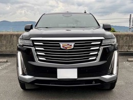 キャデラック エスカレード プラチナム 4WD AKG・黒革・サイドステップ・後席モニター