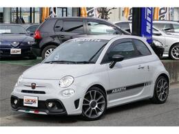 アバルト 595 ツーリズモ アップルカープレイナビ　禁煙車　デカール