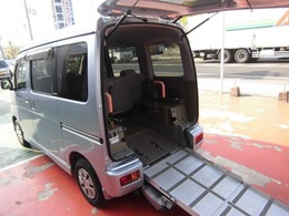 ダイハツ アトレーワゴン 660 フレンドシップ スローパー リヤシート付仕様 