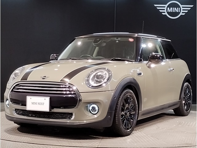 MINI 3Door Cooperが入庫しました。ボディーカラーはエメラルドグレーです。