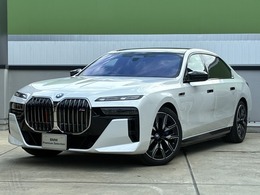 BMW i7 M70 xドライブ 4WD 弊社デモカー ブラックメリノレザー リヤエ
