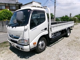 日野自動車 デュトロハイブリッド 4.0ディーゼル　平ボディ ETC　積載2950kg　オートマ