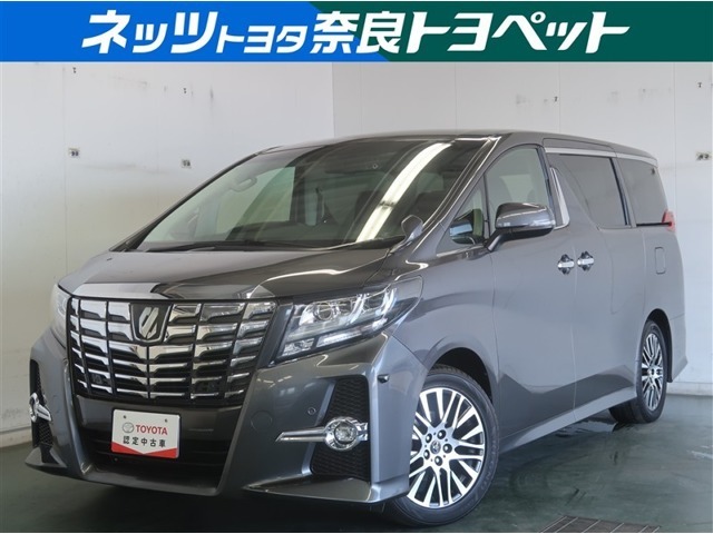 たくさん乗れるのがこの車の魅力！2台で移動しないと・・・なんて時もこの車なら1台で！大活躍です♪