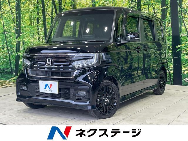 両側電動ドア　純正9インチナビ　バックカメラ　衝突被害軽減システム