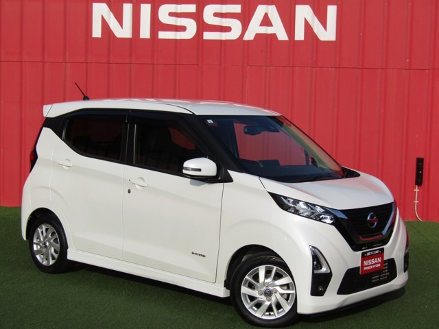 お車のご検討ありがとうございます。日産プリンス兵庫販売株式会社　明石中古車センター　TEL078-936-0802　お問い合わせお待ちしております、
