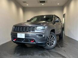 ジープ グランドチェロキー トレイルホーク 4WD ワンオーナー・禁煙車・レザーシート