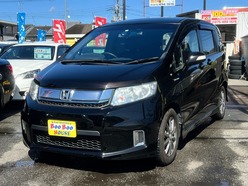 H28　ホンダ　フリードスパイク　ハイブリッド
