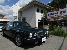 デイムラー デイムラー ダブルシックス 