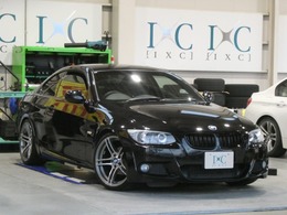 BMW 3シリーズクーペ 320i Mスポーツパッケージ 6速MT BMWパフォーマンス19インチ 車高調