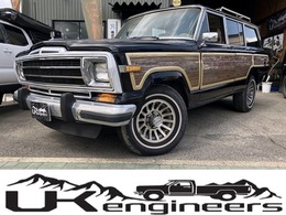 ジープ グランドワゴニア 1981年モデル グランドワゴニア パートタイム4WD　パワーシート
