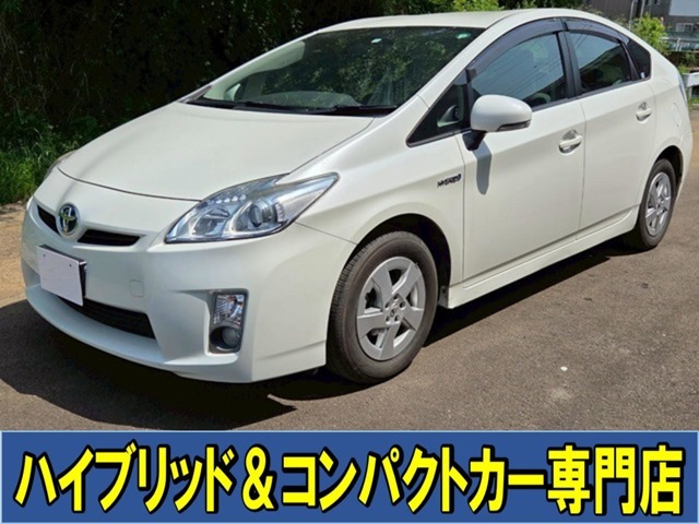 ご覧頂きましてありがとうございます！静岡県三島市にある「ハイブリッド＆コンパクトカー専門店」ケイブレッシングでございます。電話フリーダイヤル0078-60035-44262または055-957-3556、静岡県三島市萩384-1