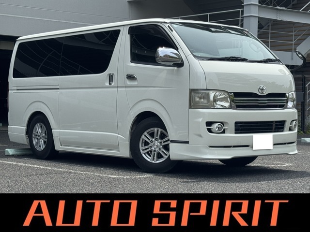 ハイエースバン入庫致しました！