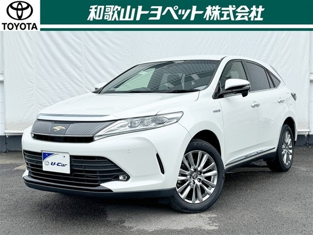 都市型高級クロスオーバー「ハリアー」です！セダンから乗り換えの方や、大人な女性にも大人気！